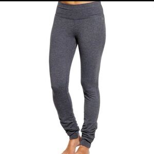 CALIA By Carrie‎ Underwood Ruched ankle legging/joggers Grey Size Medium/Large